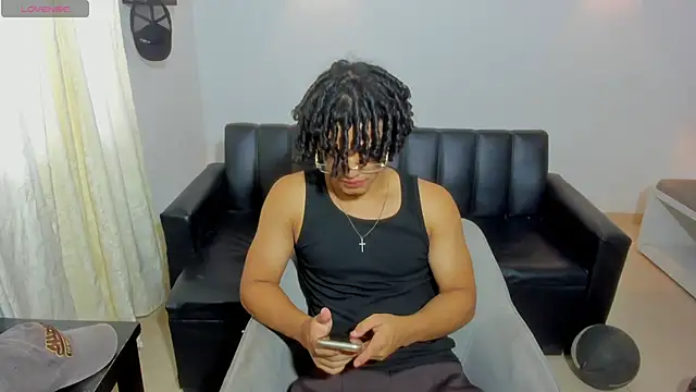 Snapshot of samxx_muscle chatting on June 26, 2026, 5:17 pm samxx muscle online show from June 26, 2026, 5:17 pm