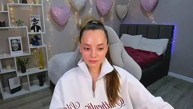 MelanieAlves online show from February 25, 2026, 7:01 pm