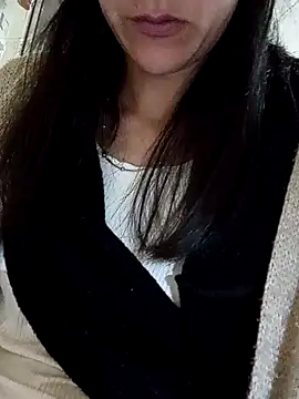 Snapshot of Camilitah chatting on September 9, 2025, 4:01 am Camilitah online show from September 9, 2025, 4:01 am