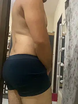 Snapshot of Souza_jlsm chatting on December 18, 2025, 4:57 pm Souza jlsm online show from December 18, 2025, 4:57 pm