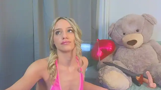 Snapshot of MellisaKim chatting on November 22, 2025, 9:47 pm MellisaKim online show from November 22, 2025, 9:47 pm