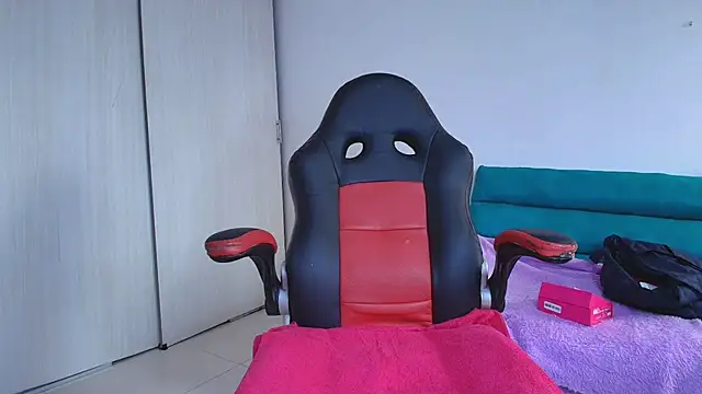 Snapshot of lovehotpink chatting on November 28, 2025, 8:11 pm lovehotpink online show from November 28, 2025, 8:11 pm