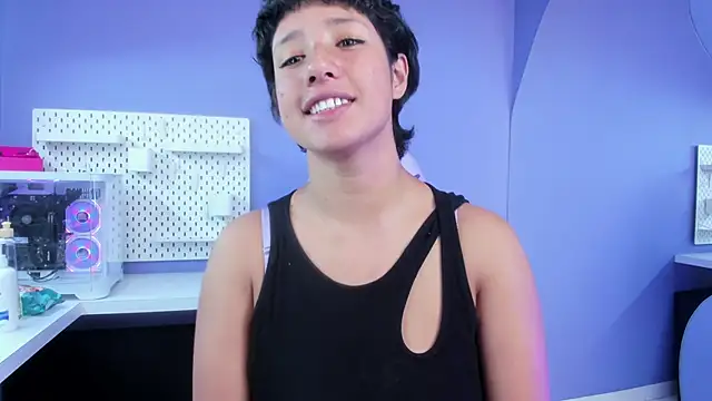 Elaine87  online show from February 25, 2026, 1:43 pm