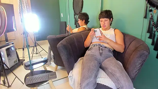 Elaine87  online show from February 28, 2026, 5:58 pm