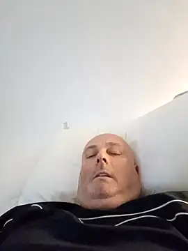 Alexis Bull online show from March 19, 2025, 11:39 am