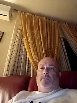 Alexis Bull online show from September 27, 2025, 10:59 pm