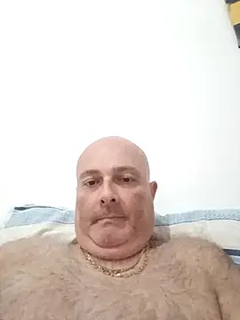 Alexis Bull online show from October 14, 2025, 3:24 pm