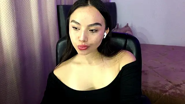 amelia hall online show from May 28, 2026, 5:32 pm
