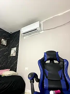 sashaoficial  online show from March 26, 2026, 12:17 am