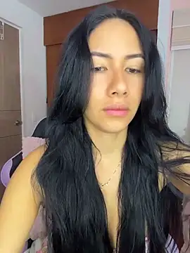 ArianaReynoldss online show from April 9, 2026, 10:20 am