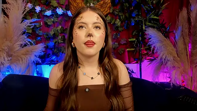 viol collins   online show from October 31, 2025, 5:47 pm