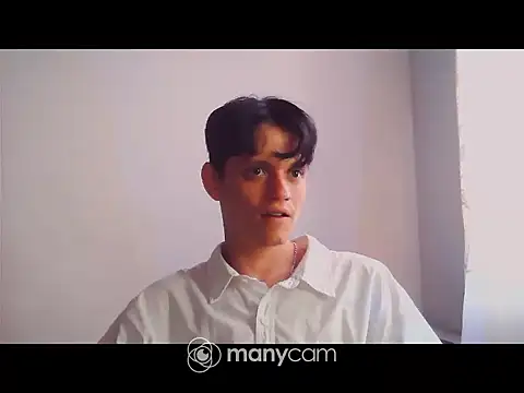 Snapshot of santihot089 chatting on December 20, 2025, 9:00 pm santihot089 online show from December 20, 2025, 9:00 pm