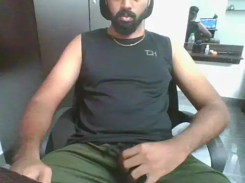 Snapshot of lovelyakash69 chatting on November 5, 2025, 3:50 am lovelyakash69 online show from November 5, 2025, 3:50 am