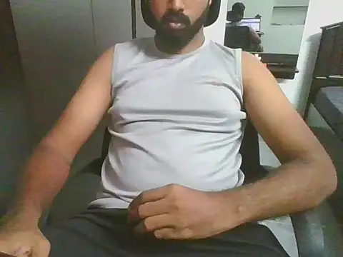 Snapshot of lovelyakash69 chatting on November 30, 2025, 5:44 am lovelyakash69 online show from November 30, 2025, 5:44 am