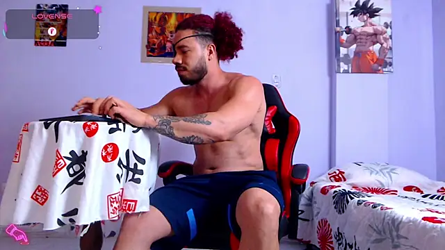 Snapshot of pirata_fitness chatting on November 4, 2025, 12:15 pm pirata fitness online show from November 4, 2025, 12:15 pm