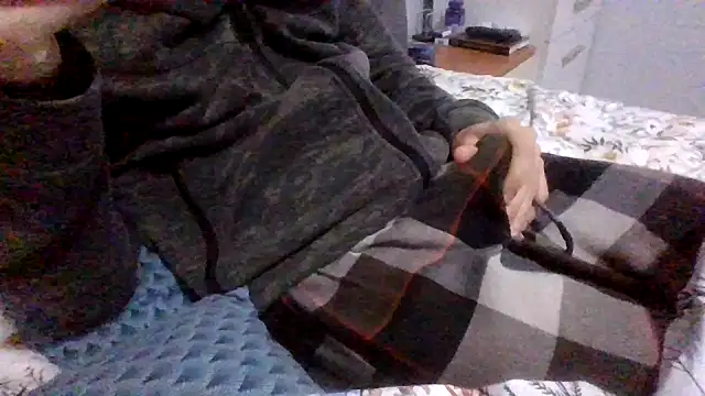 Snapshot of tipetto06 chatting on October 15, 2025, 8:20 pm tipetto06 online show from October 15, 2025, 8:20 pm