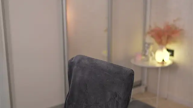 Snapshot of Cyberheart_ chatting on November 7, 2025, 4:07 pm Cyberheart online show from November 7, 2025, 4:07 pm