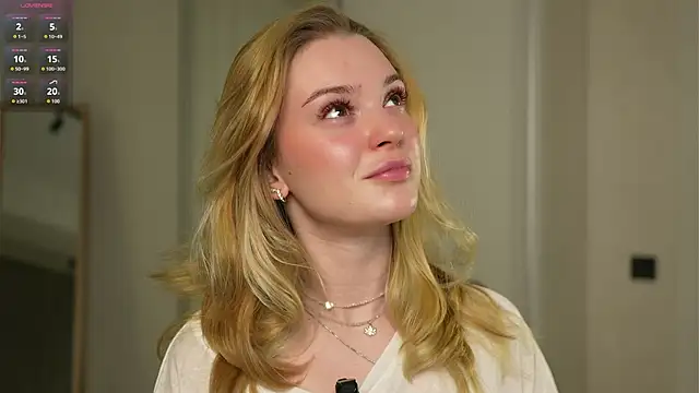 Snapshot of Cyberheart_ chatting on November 28, 2025, 4:53 pm Cyberheart online show from November 28, 2025, 4:53 pm