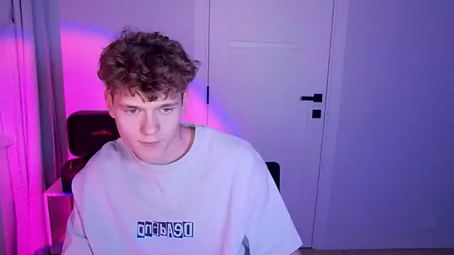 DanyDavis online show from March 30, 2026, 7:48 pm