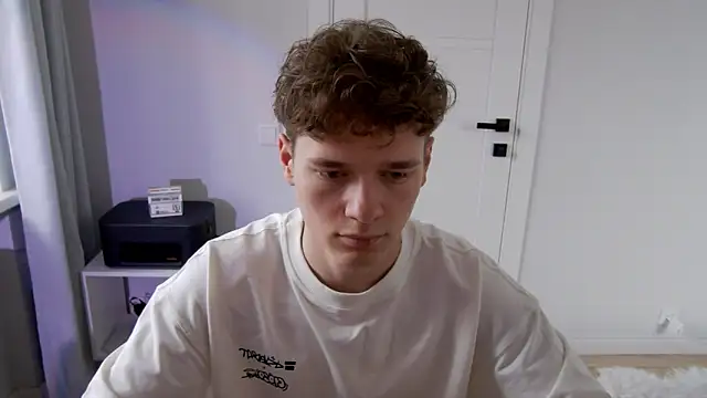 DanyDavis online show from April 4, 2026, 10:02 am