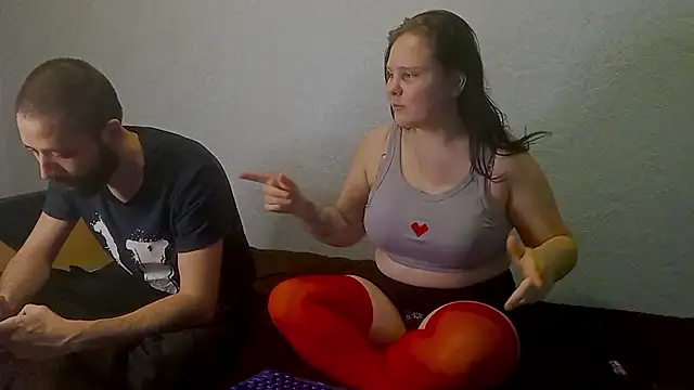 SweetPiggyx online show from March 28, 2026, 7:13 pm