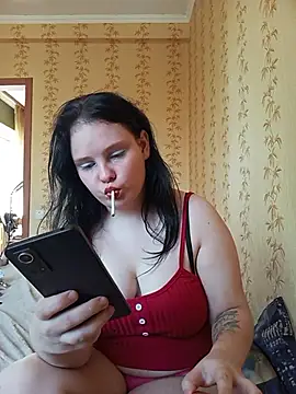 Snapshot of SweetPiggyx chatting on July 2, 2026, 12:33 pm SweetPiggyx online show from July 2, 2026, 12:33 pm