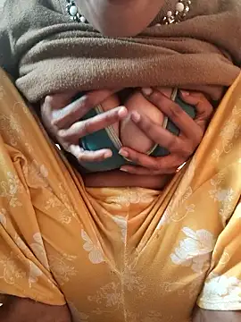 Desi Bhabi 01 online show from January 19, 2026, 3:10 am