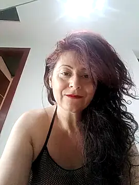 lunadicty online show from October 1, 2025, 12:05 am