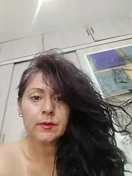 lunadicty online show from May 15, 2026, 11:56 pm