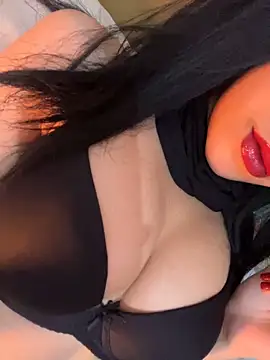 QueenLujaine online show from April 11, 2026, 7:45 am