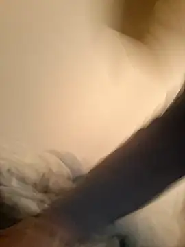 Snapshot of moasslicker chatting on December 14, 2025, 11:48 am moasslicker online show from December 14, 2025, 11:48 am