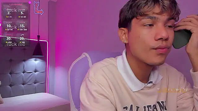 OliverTwinky online show from February 5, 2026, 9:41 pm