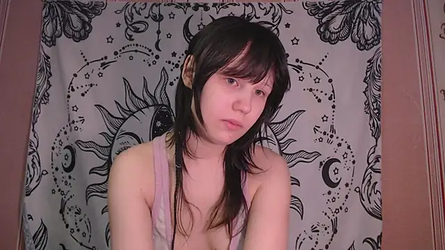 Snapshot of Thighswithspikes chatting on February 18, 2026, 7:26 am Thighswithspikes online show from February 18, 2026, 7:26 am