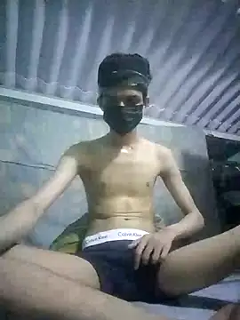 Snapshot of HannanKhan25 chatting on October 24, 2025, 7:43 pm HannanKhan25 online show from October 24, 2025, 7:43 pm