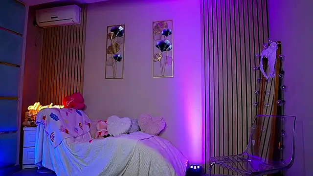 Snapshot of SabrinaJade chatting on January 14, 2026, 5:24 am SabrinaJade online show from January 14, 2026, 5:24 am