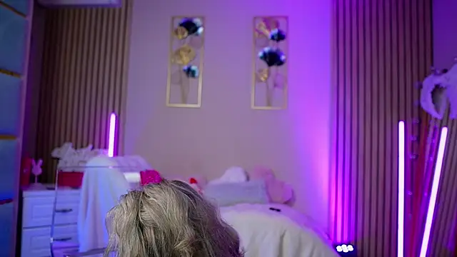 SabrinaJade online show from March 8, 2026, 6:28 am