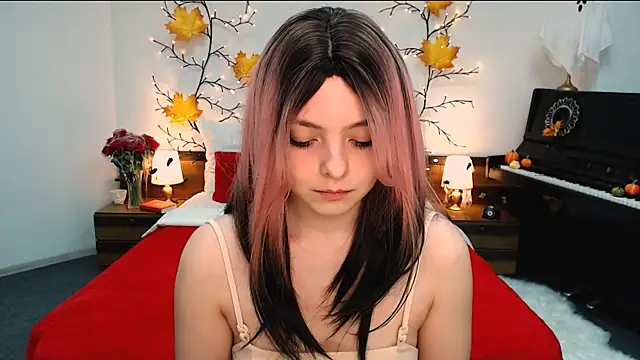 marshmallowee online show from November 12, 2025, 8:41 pm