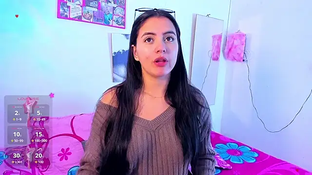 mialeia01 online show from October 29, 2025, 12:29 pm