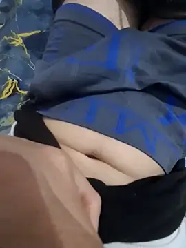 Snapshot of amirzinou chatting on March 21, 2025, 1:34 am amirzinou online show from March 21, 2025, 1:34 am