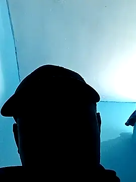 Snapshot of luuiss12 chatting on September 22, 2025, 11:29 pm luuiss12 online show from September 22, 2025, 11:29 pm