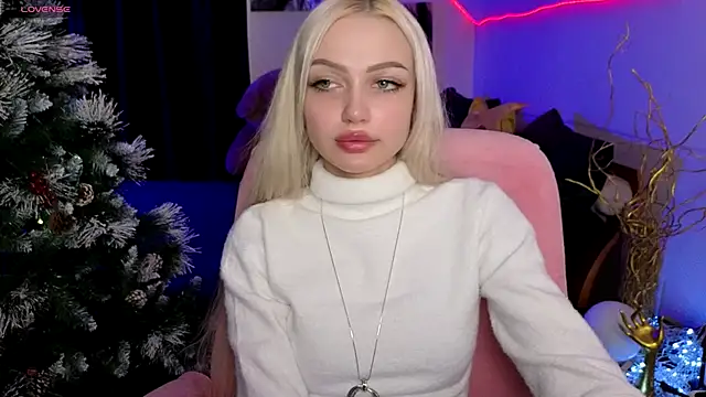 Snapshot of LinaLirian chatting on January 8, 2026, 1:13 pm LinaLirian online show from January 8, 2026, 1:13 pm