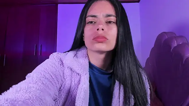 BellaSun  online show from October 1, 2025, 4:51 am