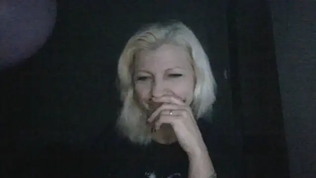 AidaRay online show from November 7, 2025, 6:52 pm