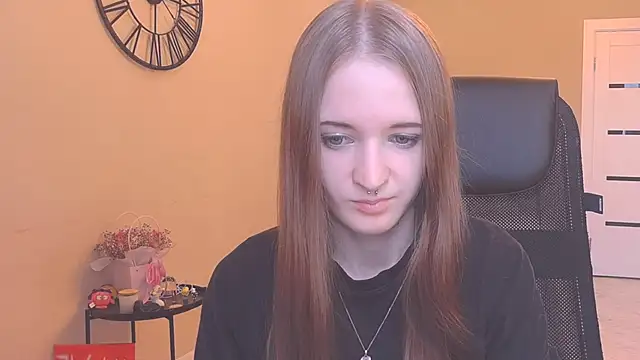 KateKayer online show from September 28, 2025, 10:42 am
