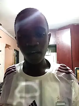 Snapshot of Thenaughtyboy360 chatting on March 21, 2025, 7:02 pm Thenaughtyboy360 online show from March 21, 2025, 7:02 pm