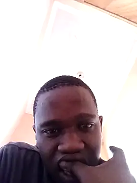 Snapshot of Thenaughtyboy360 chatting on November 6, 2025, 12:39 pm Thenaughtyboy360 online show from November 6, 2025, 12:39 pm