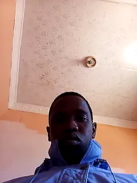 Snapshot of Thenaughtyboy360 chatting on November 25, 2025, 12:05 pm Thenaughtyboy360 online show from November 25, 2025, 12:05 pm