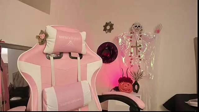 Snapshot of Paprika_ chatting on October 25, 2025, 6:46 pm Paprika online show from October 25, 2025, 6:46 pm