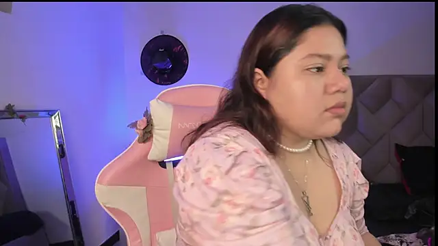 Snapshot of Paprika_ chatting on November 20, 2025, 6:18 pm Paprika online show from November 20, 2025, 6:18 pm