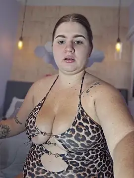 valentina-diiaz online show from April 5, 2026, 1:08 pm